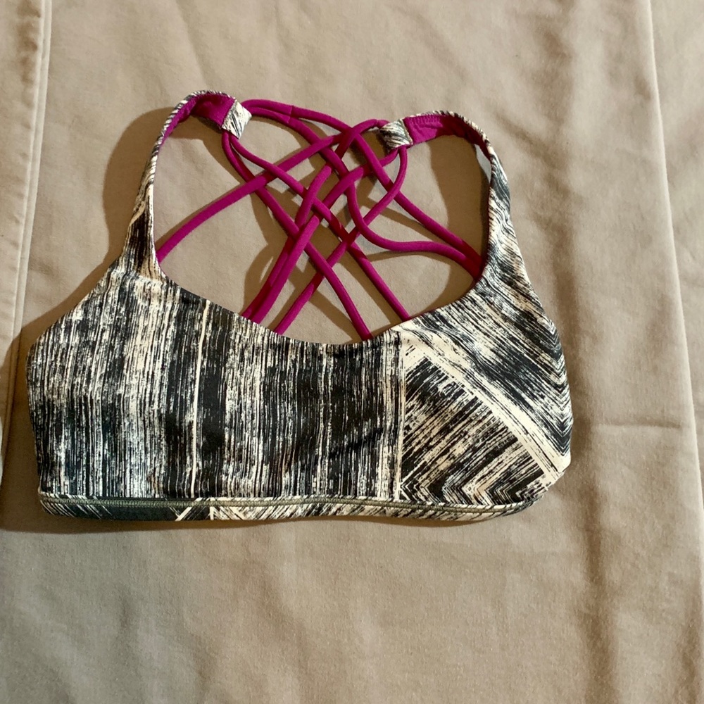 🍋 Lululemon Free to Be bra 🍋
